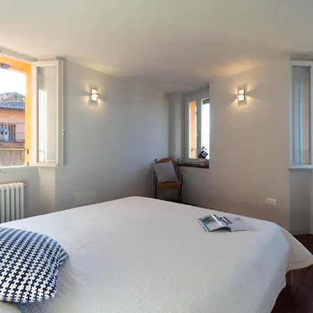 Mamma Ciccia Holiday Home - La Tour Orange