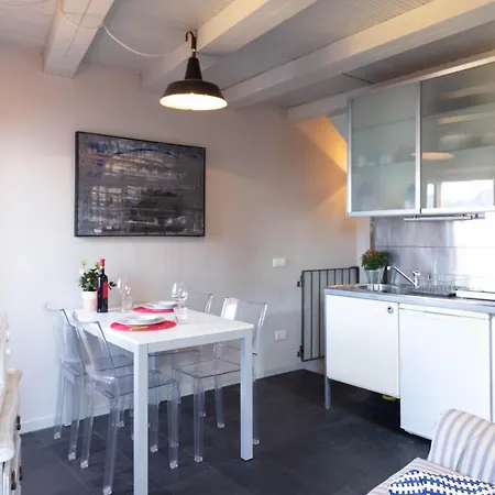 Mamma Ciccia Holiday Home - La Tour Orange * Varenna