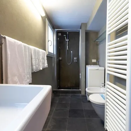 Mamma Ciccia Holiday Home - La Tour Orange * Varenna